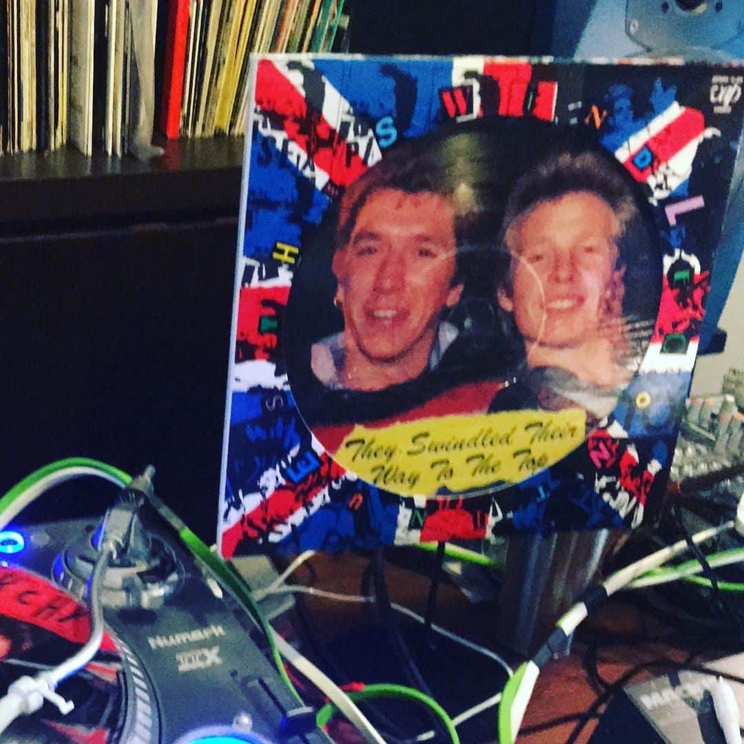高木完のインスタグラム：「#nowplaying  #originalpistols  #spunk」