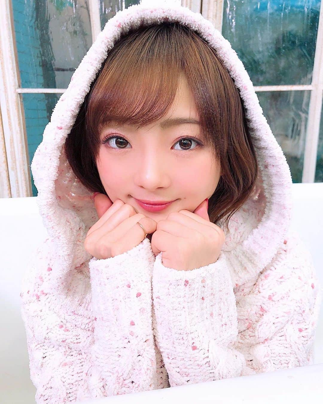 NI-NA（ニーナ）のインスタグラム：「. . 25歳になりました~~~\(◦˙-˙◦)/💫✨ まだ子供〜なんて言ってられない年になっちゃったなぁ🥺 歳を重ねる度もっともっと素敵な女性になれるように、日々成長を重ね、誰かの憧れになれるような存在になりたいなと思います♥️ . . #誕生日 #バースデーガール #25歳 #ハッピーバースデートゥーミー  #birthday #birthdaygirl #japaneseidol #instalike #instagood #like4likes #like4follow #followｍe」