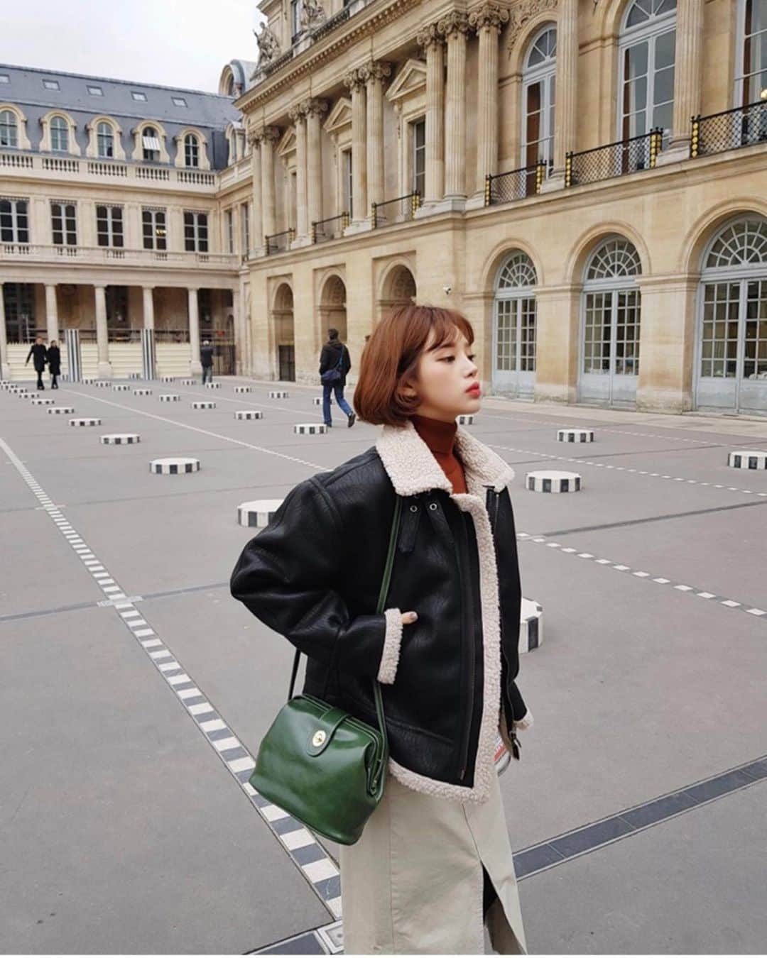 Yoonbitnaさんのインスタグラム写真 - (YoonbitnaInstagram)「#paris #🥖 여행 다니면서 쉬고싶다:)  모두 같은 생각?  #travel #wish #memories」1月10日 13時35分 - bitnnaya