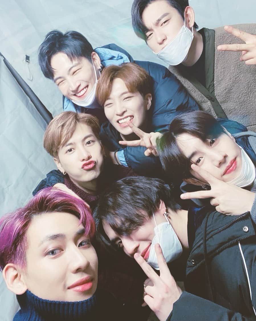 BamBam のインスタグラム：「#GOT7FOREVER」