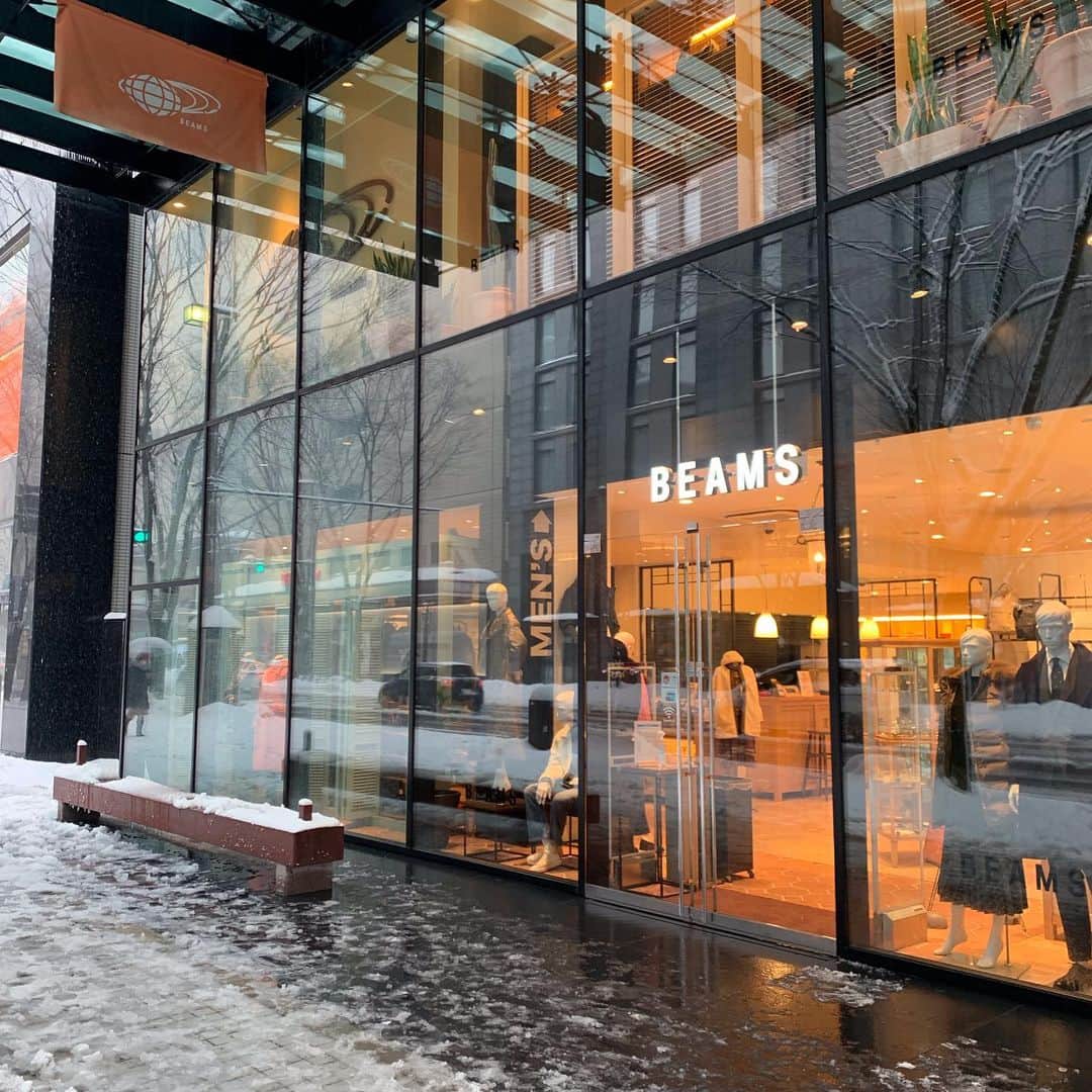 ビームス金沢さんのインスタグラム写真 - (ビームス金沢Instagram)「〈営業時間変更のお知らせ〉  本日1月10日は大雪の影響により11:00~18:00の短縮営業とさせていただきます。」1月10日 14時54分 - beams_kanazawa