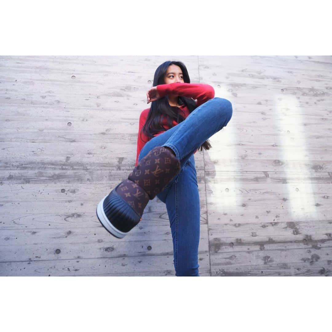 kokiさんのインスタグラム写真 - (kokiInstagram)「Comfy, cozy and warm boots @louisvuitton ❤️ 暖かいブーツと共に❤️  Denim @studior330   📷 by sis 💗」1月10日 15時30分 - koki