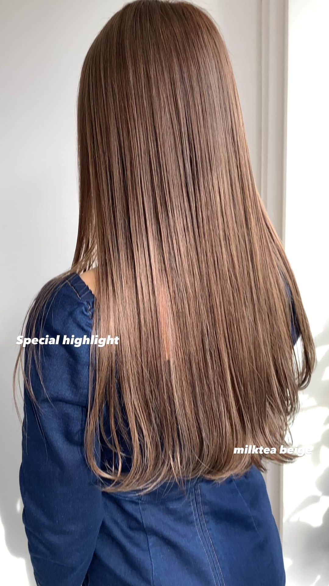 中西結梨花のインスタグラム：「ハイライトで作るミルクティーベージュ  💛#nakanishi_color﻿ 💛#nakanishi_hair﻿ 💛#nakanishi_set﻿ ﻿ ﻿ 🪐 得意ジャンル ﻿ #お洒落モテヘア #外国人ヘア #カジュアルヘア #ガーリーヘア﻿ ﻿ ✂️ 得意なスキル ﻿ ✔️#ブリーチ やハイライトで作る #外国人カラー﻿ ✔️ナチュラルトーンアップ #極細ハイライトカラー﻿ ✔️染めたてから色落ちまで計算した #透明感カラー﻿ ✔️ストレートでもキマる #切りっぱなしカット﻿ ✔️自分でも巻きやすい #ふわふわレイヤーカット﻿ ﻿ 🎈﻿ お客様のなりたいイメージを引き出して、﻿ ファッション、雰囲気に合わせた似合せヘアを。﻿ ライフスタイル、美容室周期に合わせて、ヘアを提案します。﻿ ﻿ 全て1人で施術し、丁寧かつスピーディーに。﻿ 半個室の空間でマンツーマンで担当致します🌿﻿ 初めての方もお気軽にどうぞ ✂︎﻿ ﻿ ✂️EMANON share salon 📍東京 (新宿駅南口徒歩2分)﻿ ✂️EMANON share salon 📍福岡 (天神駅徒歩1分 ※2ヶ月に一回出張)﻿ ﻿ ご予約はInstagramトップのURL、﻿ 予約専用LINEからのみになります💌﻿ ﻿ 予約の空き状況をご確認の上ご連絡いただけると﻿ 予約のご案内がスムーズです🪐」