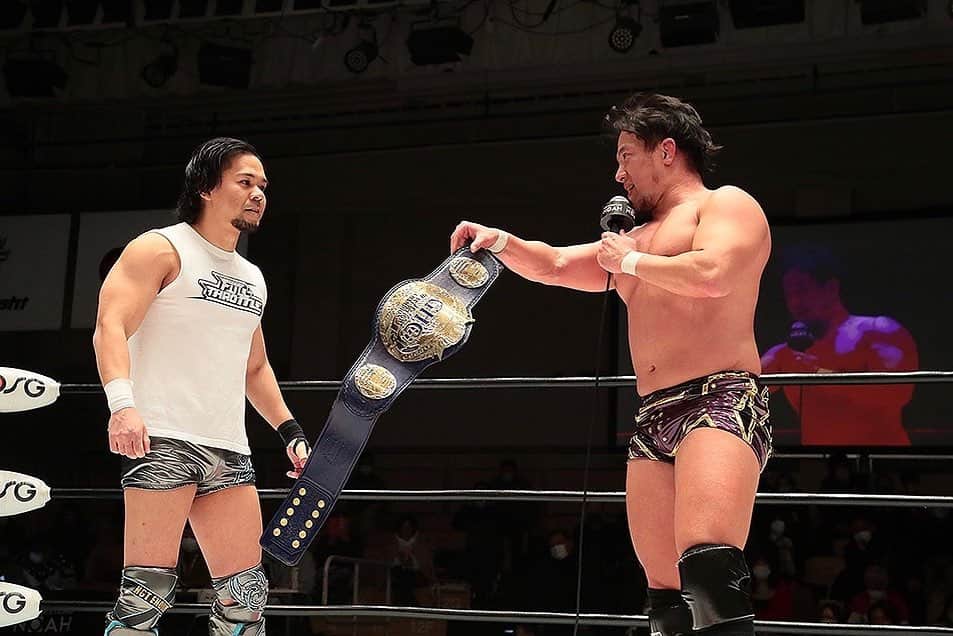 吉岡世起のインスタグラム：「リーダーのタイトルマッチを見ていてもたってもいられなくなった 強い王者に挑み、勝ちたい！ たった一度のシングルは無観客で時間切れ引き分けだった お客さんの前で決着をつけよう 全身全霊をぶつける #noah_ghc」