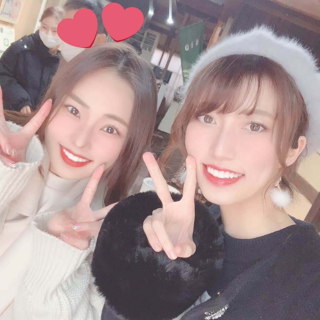 板野優花のインスタグラム：「あんけんガールズ、ゆーろ登場回来ましたっ🥰 今回はあーりんちゃんと近江八幡で女子旅ー🙆‍♀️💓 ・ あーりんちゃんファンの皆様 こんな可愛い子を独り占めさせてもろて ごめんなさいねぇ🤤💓 ・ この女子旅で立ち寄ったのが 先日紹介した｢かふぇ れおにーせ｣さん @cafe_reunirse  素敵なカフェだったから詳しくは動画を見てね👀✨ ・ YouTubeで｢あんけんガールズ｣を チェックーーーー☑️ Instagram→ @anken.girls  ・ #案件募集 #あんけんガールズ  #イベントMC #mc #タレント #関西モデル  #カメラマンさんと繋がりたい #写真撮ってる人と繋がりたい  #アシスタントmc #撮影会モデル #撮影依頼募集中  #モデル依頼受付中 #サロンモデル #関西サロンモデル #ポートレートしま専科 #ポートレートモデル #秋コーデ #おしゃれさんと繋がりたい  #撮影会情報 #関西モデル #youtuber」