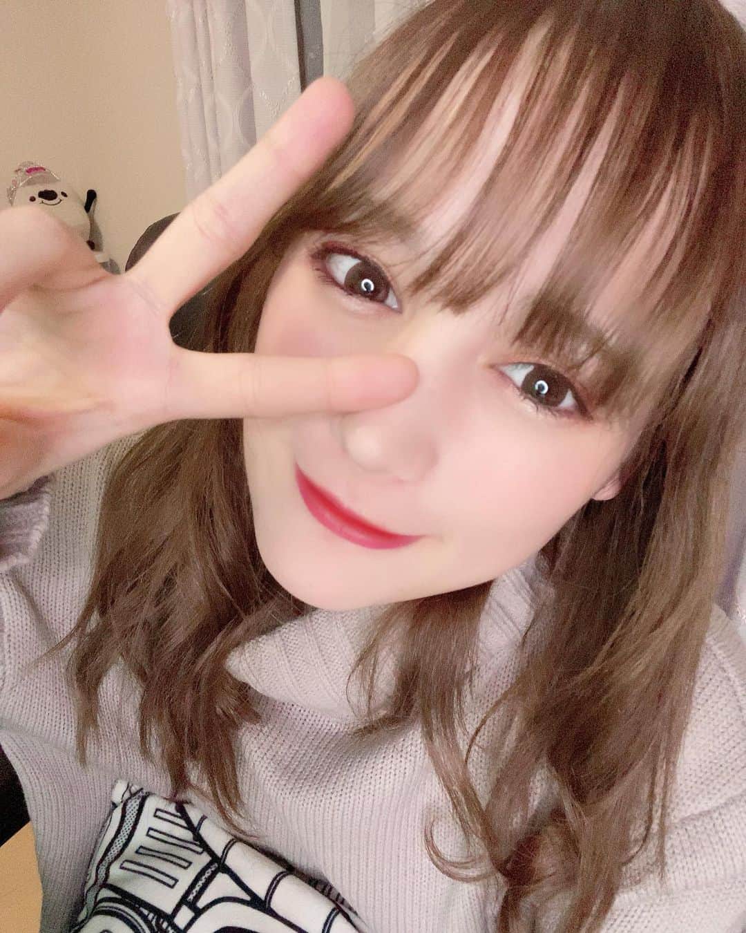 リロイここのインスタグラム：「. . 新年の挨拶めっちゃおくれました🥺 今年も1年よろしくお願いします💗 . 私らしい1年になればいいな♡♡」