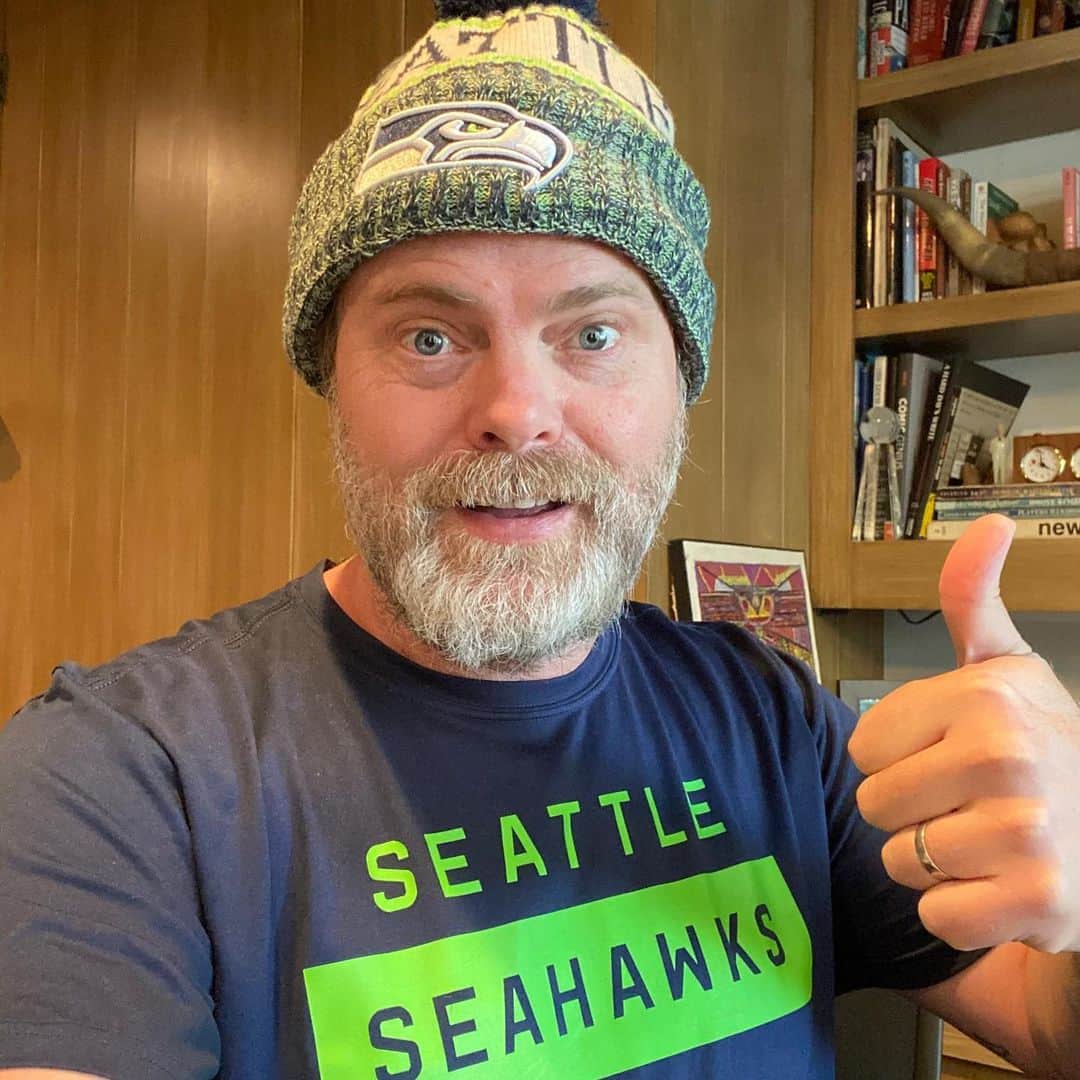 レイン・ウィルソンのインスタグラム：「So excited for the big game today! Can’t wait for the @Seahawks to kick some Ram ass! #gohawks」