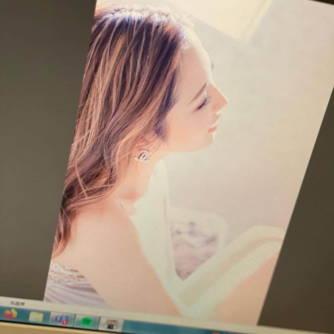 藤咲ひなたのインスタグラム：「こないだの撮影写真✨  カメラマンさんが最高に好きだった  P&J 札幌市中央区南４条西３丁目 N-プレイスビル 5F 011-518-1444 💋藤咲ひなた💋」