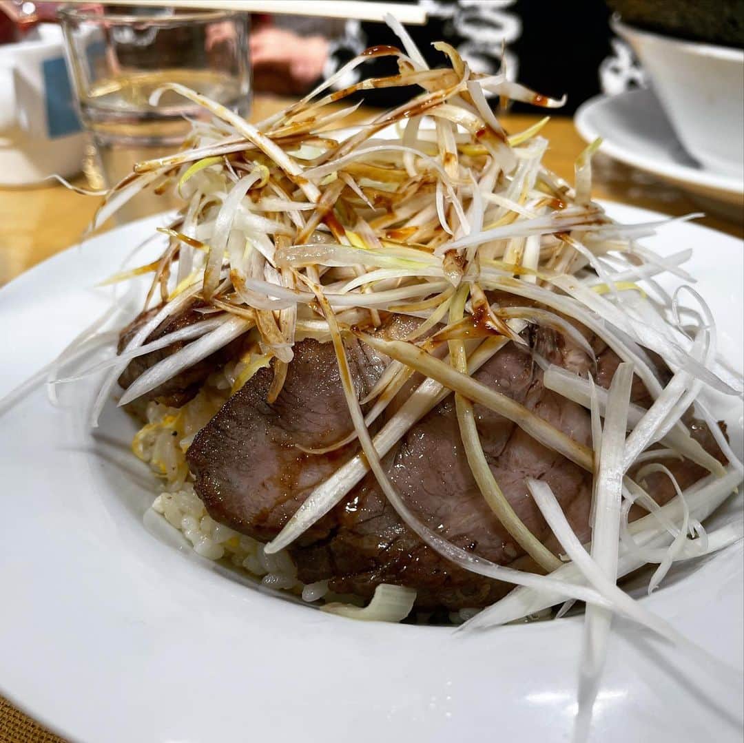 rasuさんのインスタグラム写真 - (rasuInstagram)「うますぎたよゆうちゃんラーメン！！！！」1月10日 18時44分 - rashu_eat