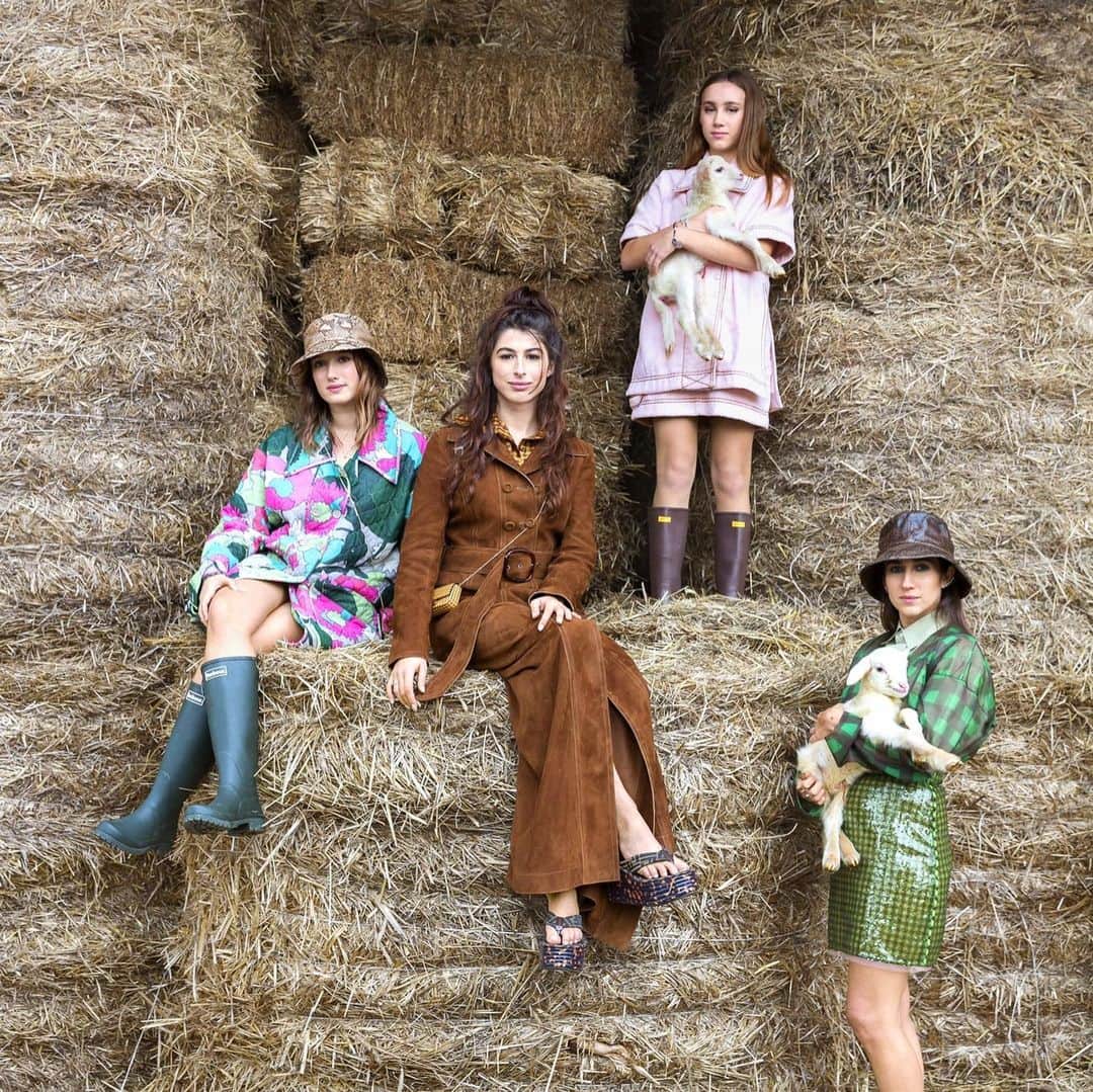 のインスタグラム：「Sunday Fun Day  🚜🧑🏼‍🌾🌾   @icasalidelpino」