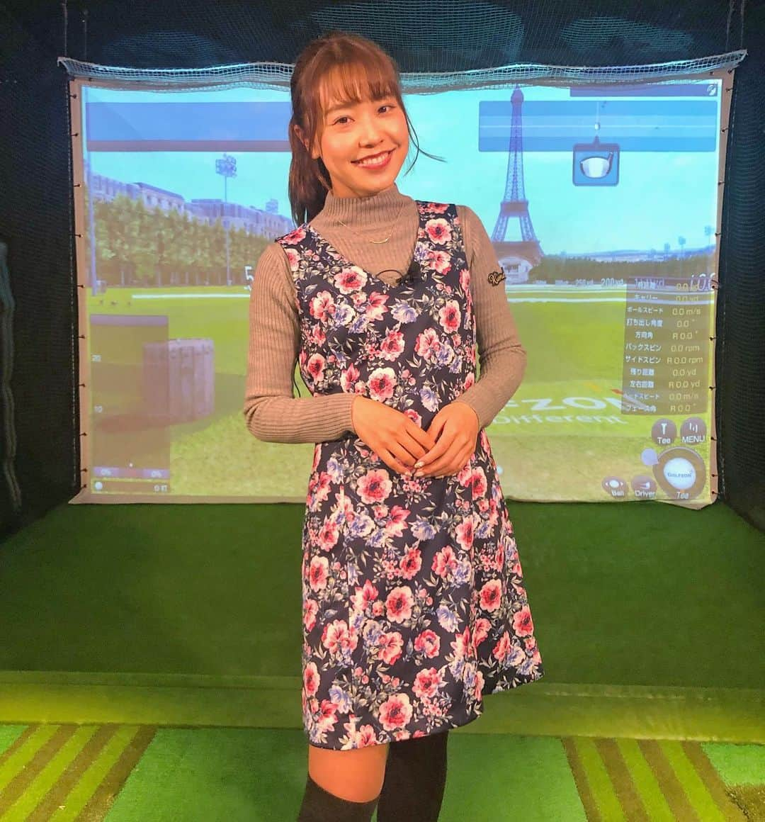 萩原菜乃花さんのインスタグラム写真 - (萩原菜乃花Instagram)「先日の撮影コーデ②⛳️  インナー変えるだけで 一年中着まわせるワンピース👗💕  もうこの季節は寒すぎてニーハイなんて履けないね。笑 めちゃくちゃ暖かいタイツ知ってる方いたら教えてください☺️  インナー、ワンピース 、ニーハイ @riendasuelta_golf  シューズ @footjoy.japan   #撮影#ゴルフダイジェスト#ゴルフ#ゴルフ女子#ゴルフ男子#ゴルフコーデ#ゴルフウェア#スポーツ#スポーツ女子#リエンダ#golf#golfgirl#instagolf#golffashion#golfswing#golfstagram#골프#高尔夫」1月10日 20時19分 - nanoka_hagiwara