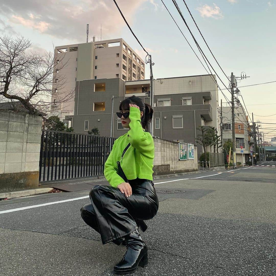 河崎みーなのインスタグラム：「🔫🖤 @24h_party  . .」