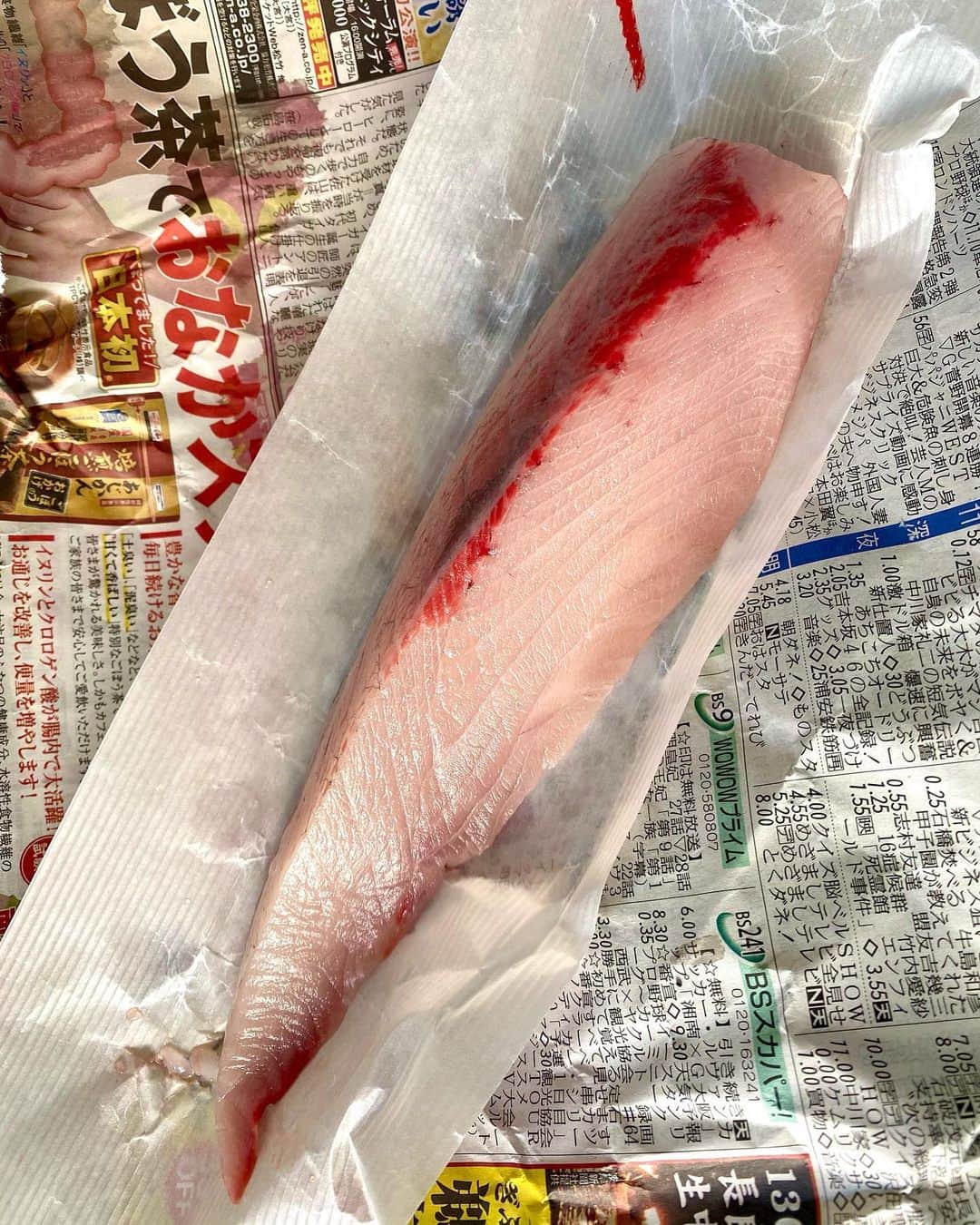 クボタマサヒコさんのインスタグラム写真 - (クボタマサヒコInstagram)「昨日の魚達は、鰤しゃぶと鰈の煮付けになりました🐟 新鮮で脂のり最高、そしてとても安い。 #ぶりしゃぶ #かれいの煮付け #seafood #小坪漁港」1月10日 20時29分 - kubota_masahiko