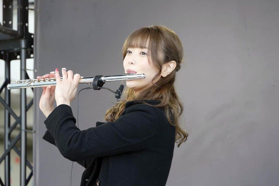 のインスタグラム：「☆ 2021年吹き始めはRiOのリリイベにてでした！ . #suaiflute」