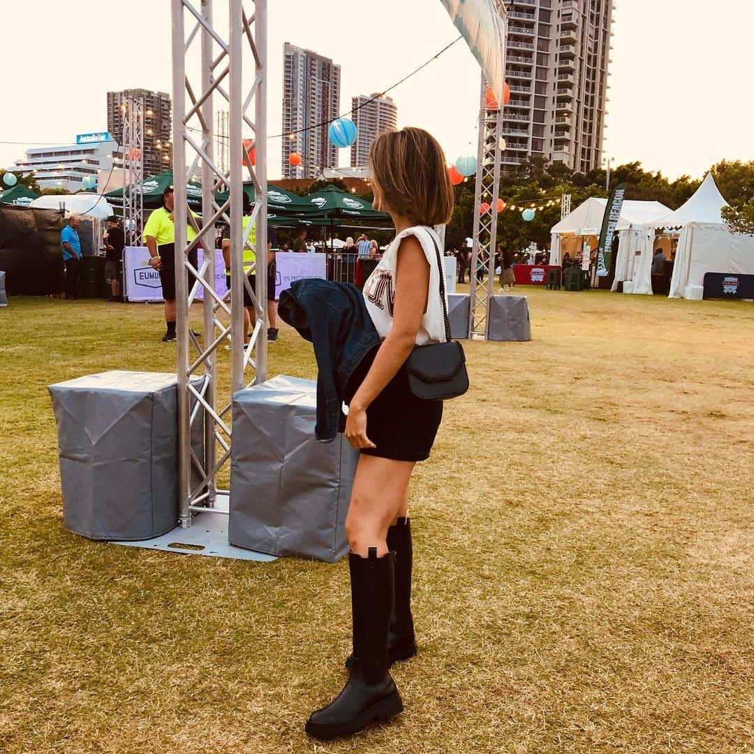 Reimiさんのインスタグラム写真 - (ReimiInstagram)「Can’t wait to go out again with these types of outfit 👢🎶  #australia #goldcoast #beerfestival #gabs #beerlover  #coordinate #lifestyle」1月10日 21時02分 - reimiworld