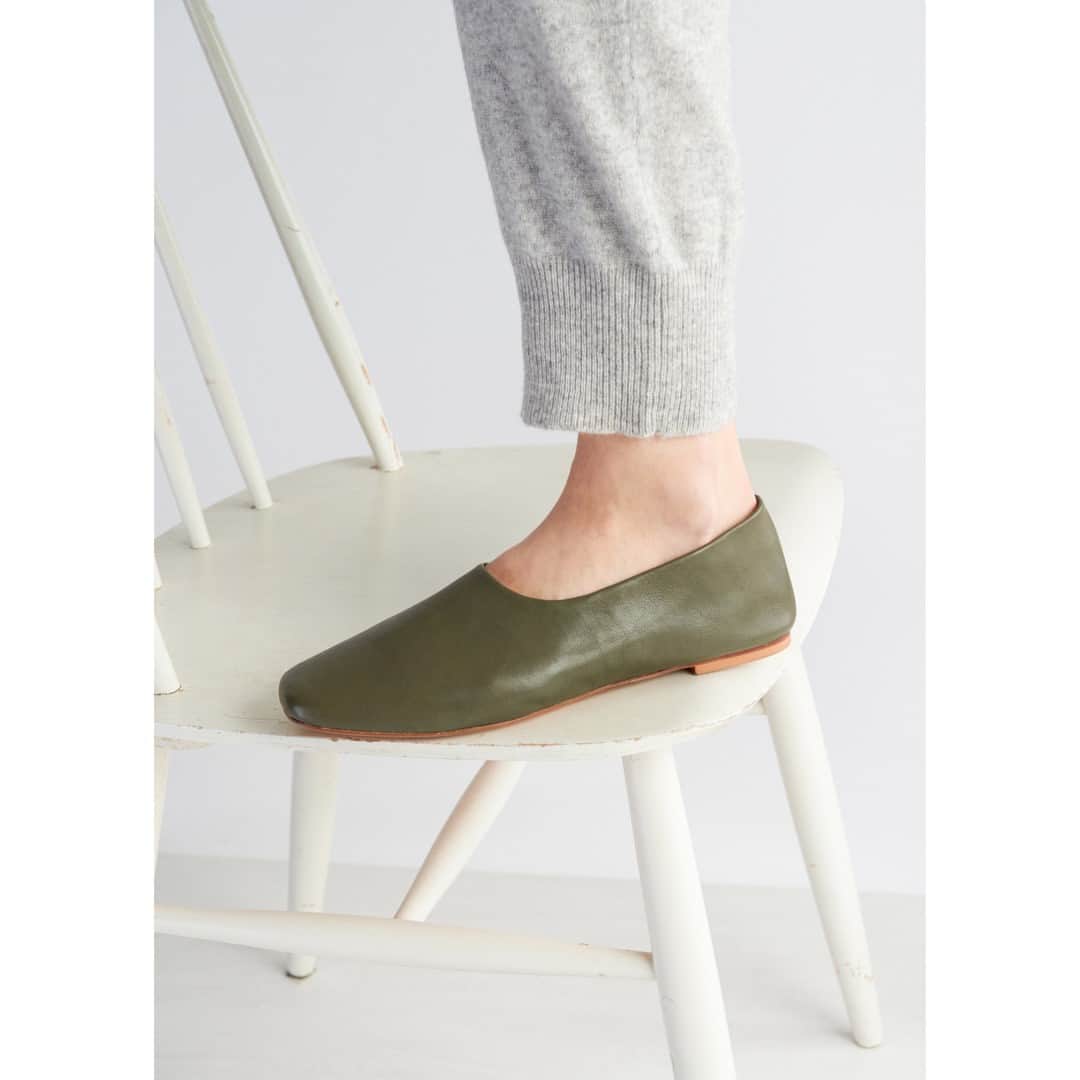 テーリポルキのインスタグラム：「Ursula ballerinas for both indoor and outdoor use now -30% 💚⠀⠀⠀⠀⠀⠀⠀⠀⠀ ⠀⠀⠀⠀⠀⠀⠀⠀⠀ #TERHIPÖLKKI #terhipölkkistore #finnishdesign #sustainable #footwear #shoes #ballerinas #sale #movingsale」