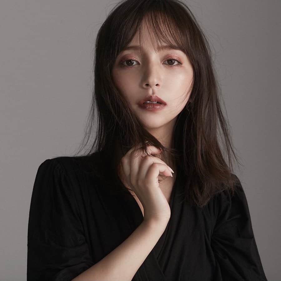 平尾優美花 ゆみちぃ さんのインスタグラム写真 平尾優美花 ゆみちぃ Instagram おうちでお酒をのんで ネットフリックスを見てる そんな週末です 笑 みなさんはなにしてますか 1月10日 21時08分 Hirao Yumika