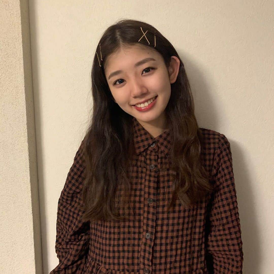 里菜さんのインスタグラム写真 - (里菜Instagram)「・ 前髪わけわけしたよ🙈」1月10日 21時19分 - rina_crownpop