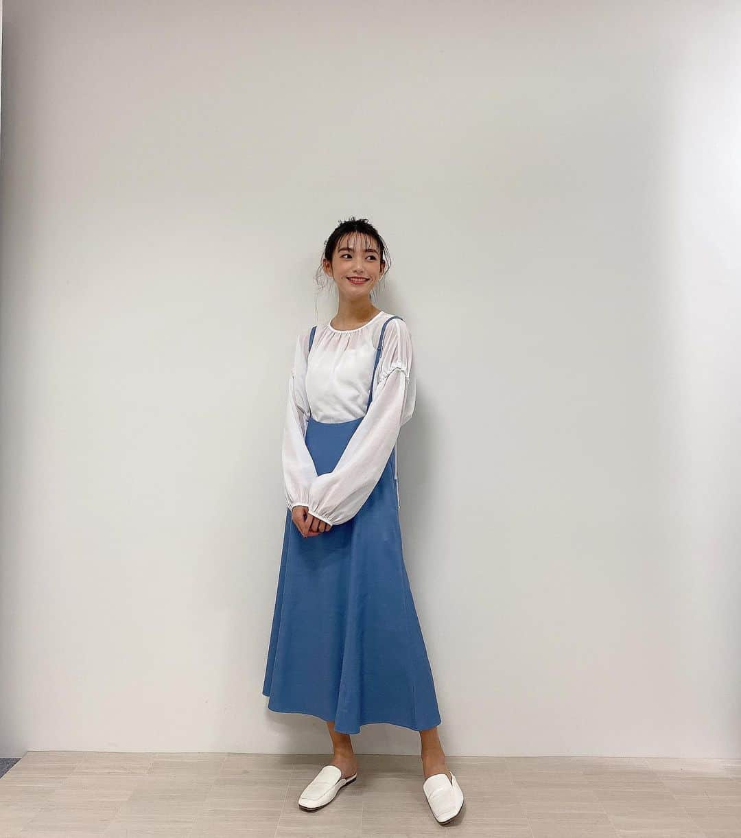 秋山未有さんのインスタグラム写真 - (秋山未有Instagram)「美女と野獣のベルみたいなワンピース👗 ありがとうございました！ @racea_official   #モデル #アパレル撮影 #アパレル #ファッションモデル #夏服 #春夏コーデ #美女と野獣 #ベル #beautyandthebeast  #ootd #コーデ撮影」1月10日 22時06分 - miyu_akiyama