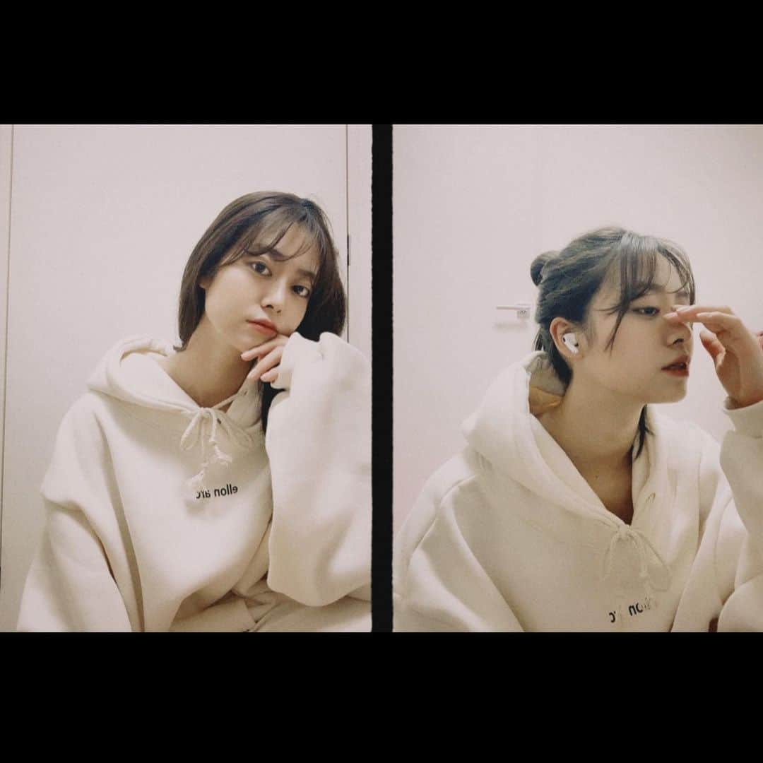 松岡美沙のインスタグラム：「🐮 . . 白パーカーかわいくてきゅんきゅんした😚 . . . #パーカー  #パーカー女子  #✌️」