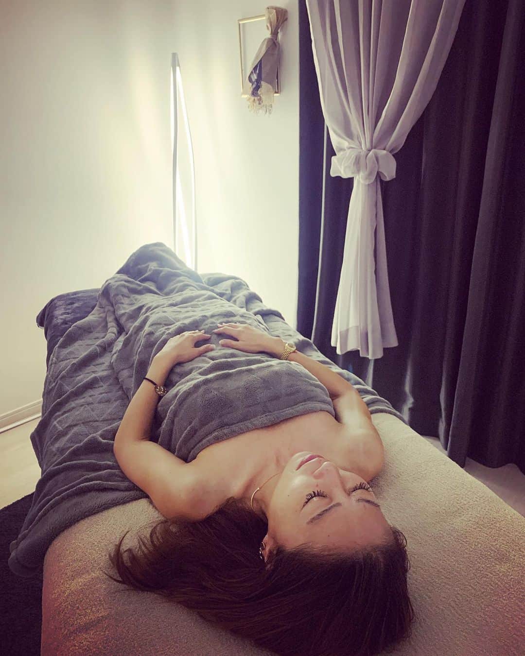 のインスタグラム：「話題のエステ 脳内洗浄　リンパ　小顔になるよ。 ご紹介します。DMください！ #like4follow	 #follow4followback	 #follower	 #following	 #いいね返し	 #followalways7  #follow4like	 #フォロー	 #いいねした人全員フォローする	 #フォローミー	 #フォロバ	 #フォロバ100	 #いいねした人て気゙になった人フォロー  #いいね返します	 #フォローバック	 #フォロー返します	 #フォロワー	 #フォロミー	 #フォロワー募集」