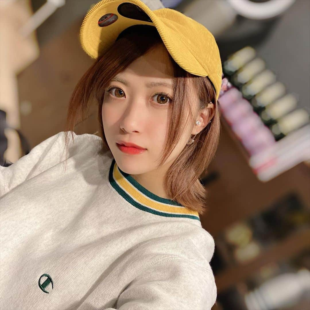 北出彩のインスタグラム：「やっぱ黄色が好き💛💛 . . . #selfie #自撮り #instagood #l4l #followforfollowback #champion」