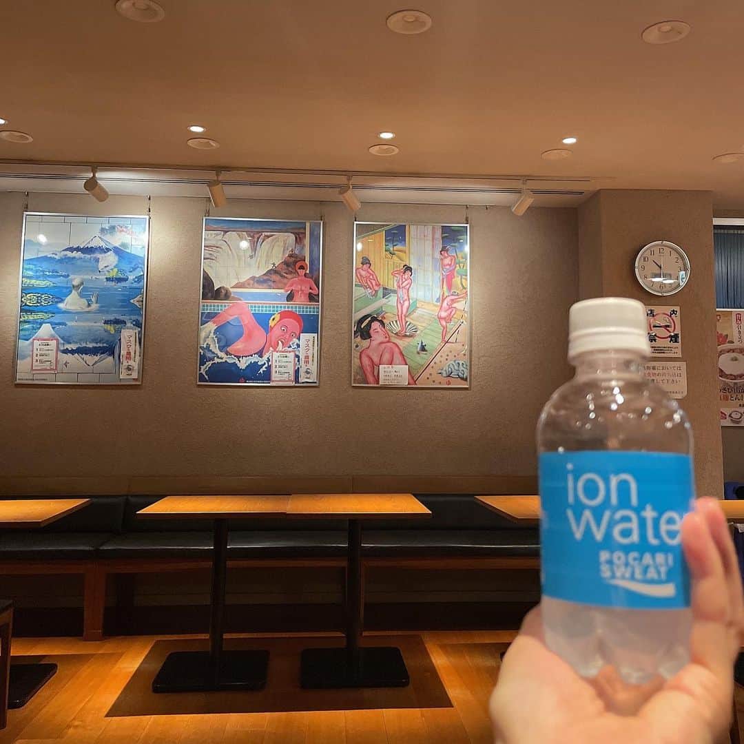 たまたまこのインスタグラム：「もう食べれないからお風呂入って帰宅〜〜ここは銭湯なのに広いしサウナも露天風呂もあるからまじオススメ👍  #戸越銀座温泉」