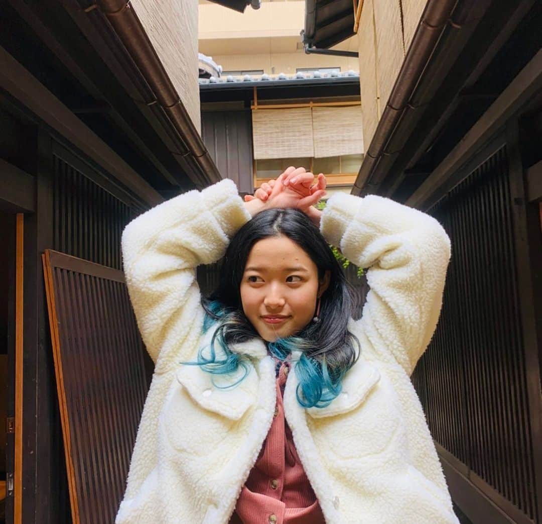 藤野涼子のインスタグラム：「今日の、深夜0時25分から「ミヤコが京都にやって来た！」が関西ローカルABCで放送です！ 放送終了後にはTver やGYAO!で見逃し配信があるみたいなので、安心してください☺︎ 　 　テレビ神奈川では、1月12日（火）よる11時00スタート です！  　#ミヤコが京都にやってきた　#ミヤ京　#佐々木蔵之介　さん　#京都#kyoto #」