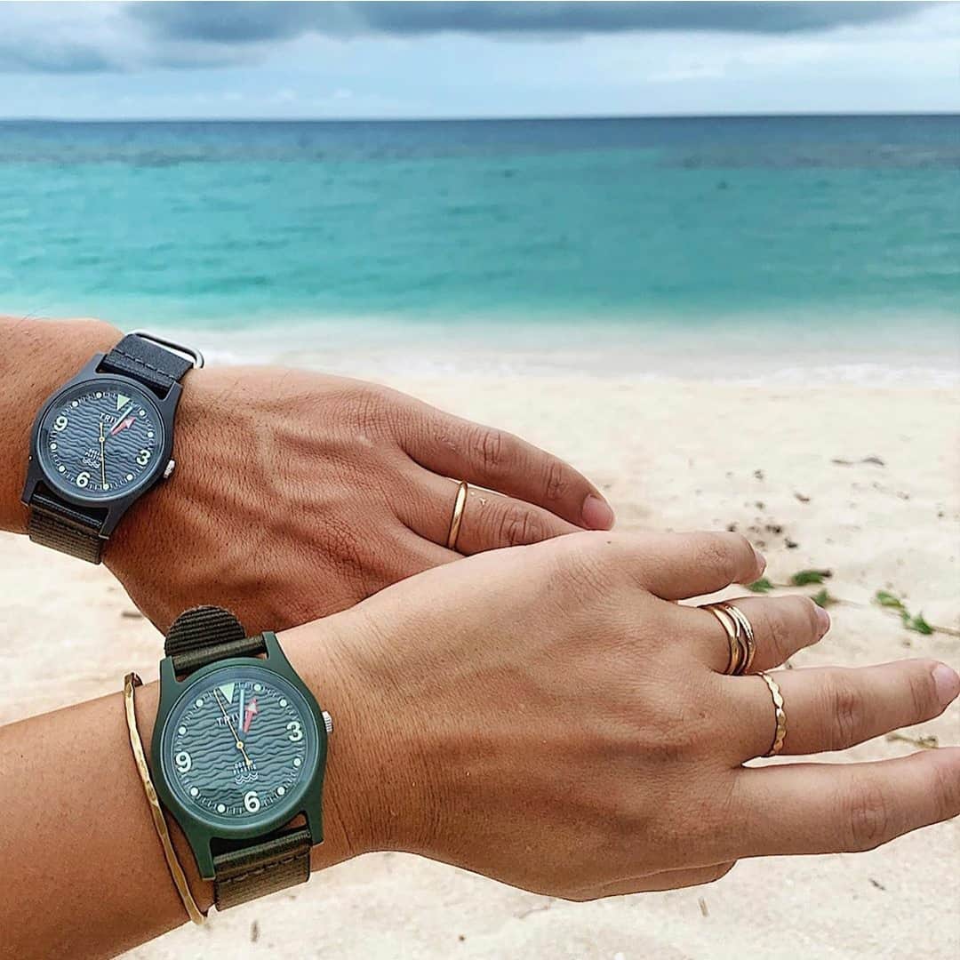 TRIWAさんのインスタグラム写真 - (TRIWAInstagram)「From the ocean, for the ocean 🌊🌊🌊#timeforoceans⠀⠀⠀⠀⠀⠀⠀⠀⠀⠀⠀ #details #watches #womenswatches #menswatches #design #accessories #watch #statement #triwawatch #timeforoceans #oceans #recycled #recycledplastic #upcycled #upcycling #recycling #plasticwatch #zerowaste⠀⠀⠀」1月10日 23時01分 - triwa