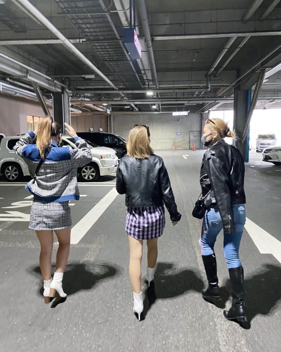 えまぽち(穂波エマ)のインスタグラム：「Girls💜💖」