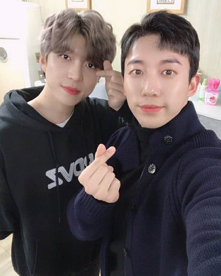 U-KISS（ユーキス）のインスタグラム：「[#유키스] 얼른 상황이 나아져서 키스미를 보다 가까이에서 만날 날까지❤  #UKISS  #수현 #SOOHYUN #훈 #HOON」