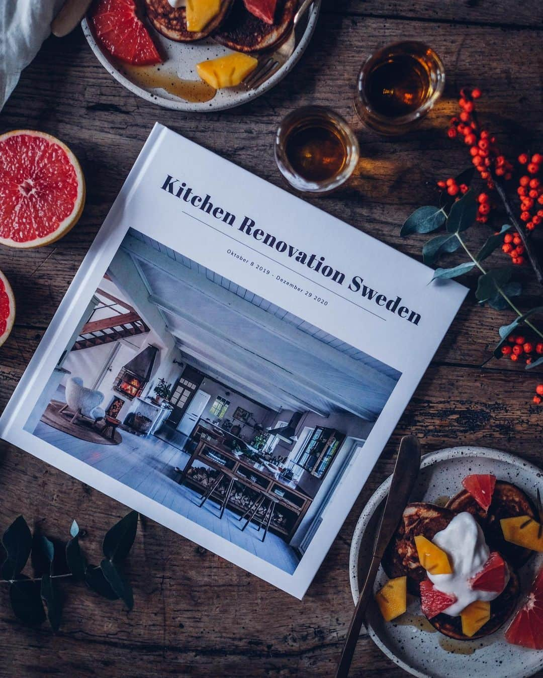 Our Food Storiesさんのインスタグラム写真 - (Our Food StoriesInstagram)「Werbung|Advertisement These lock down days are perfect to enjoy some slow afternoons and create a wonderful photo book with @onceuponapp ❤️ For us it was a really special project to finish our kitchen renovation in our Swedish vacation house last year and now we have the photos from the renovation journey printed instead of having them only on the phone 😊 Once Upon is a super easy tool to create photo books with and we especially love the clean Scandinavian design. If you want to make your own photo book too you can use the discount code "foodstories25" to get a 25% discount. The code is valid for the next 10 days. The Once Upon app is available on the App Store and Google Play - enjoy 🥰 #onceuponapp ____ #photobooks #photobook #createyourbook #breakfastideas #breakfasttime #breakfastlover #glutenfri #glutenfrei #glutenfreefood #foodstylist #foodphotographer #germanfoodblogger #fellowmag #onthetable」1月10日 23時49分 - _foodstories_