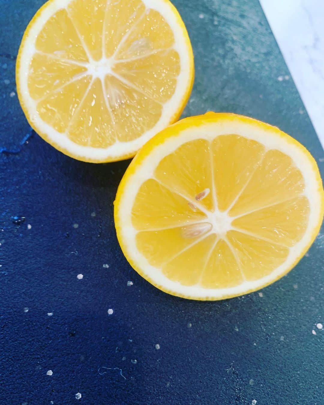 MINMIさんのインスタグラム写真 - (MINMIInstagram)「オレモーー　oh lemon ♪ #レモン」1月10日 23時44分 - minmidesu