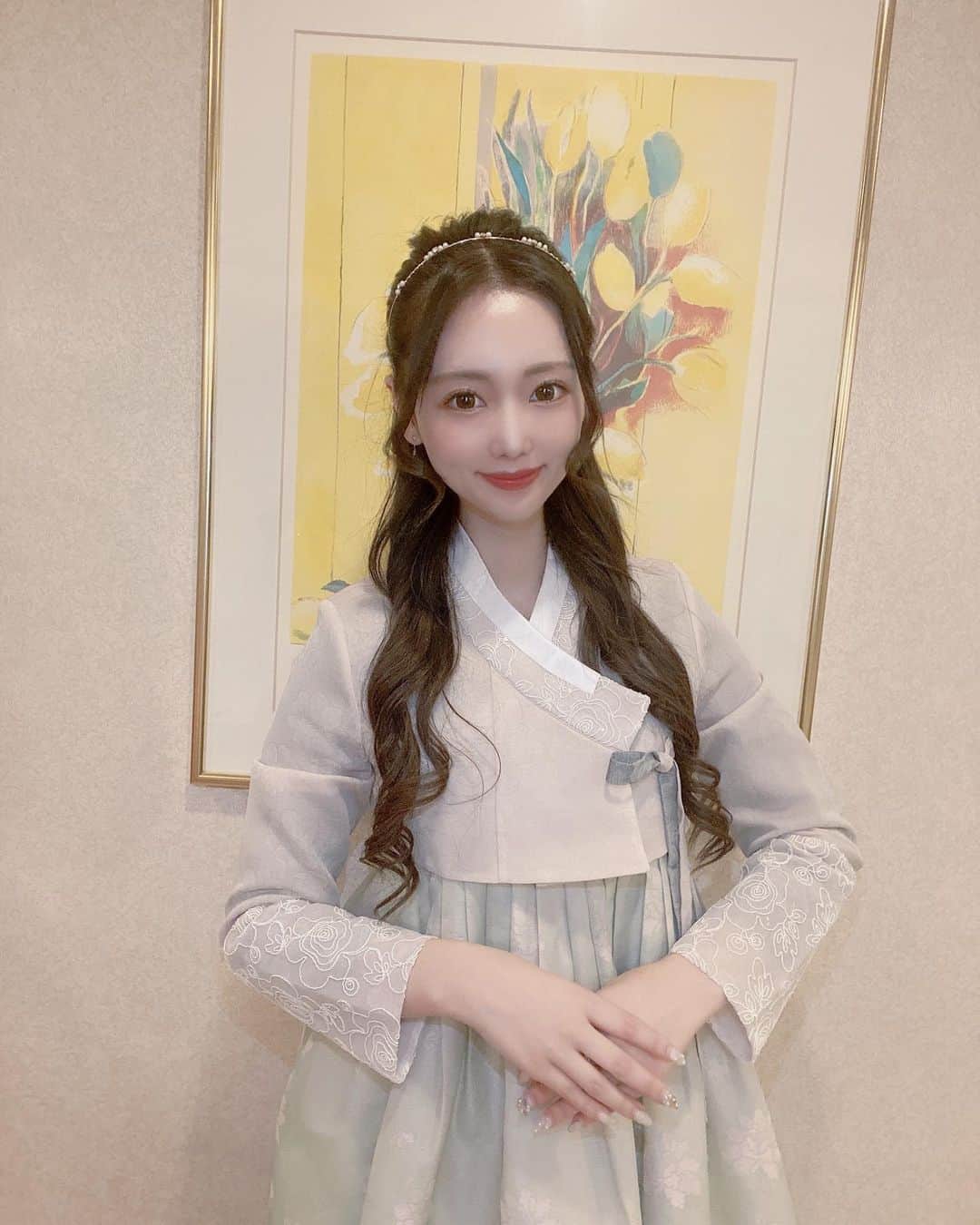 Yuukachiさんのインスタグラム写真 Yuukachiinstagram 今日 可愛い可愛い従姉妹の 結婚式でした 親戚みんな チマチョゴリで 華やかでした 韓ドラの曲で登場して韓ドラで見る 民族衣装でtvから出てきたみたいやった 終始感動しすぎて