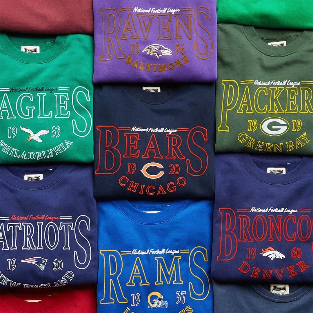 American Eagleのインスタグラム：「As the Big Game approaches, we recommend wearing these Tailgate @NFL sweatshirts for maximum team spirit 🏈」