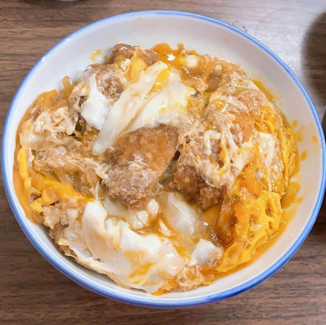 向山毅さんのインスタグラム写真 - (向山毅Instagram)「久しぶりに行けた多万里♪ #かつ丼 #かつ丼好きな人と繋がりたい #大宮 #多万里 #こうきのグルメ」1月11日 1時00分 - kookii_golf