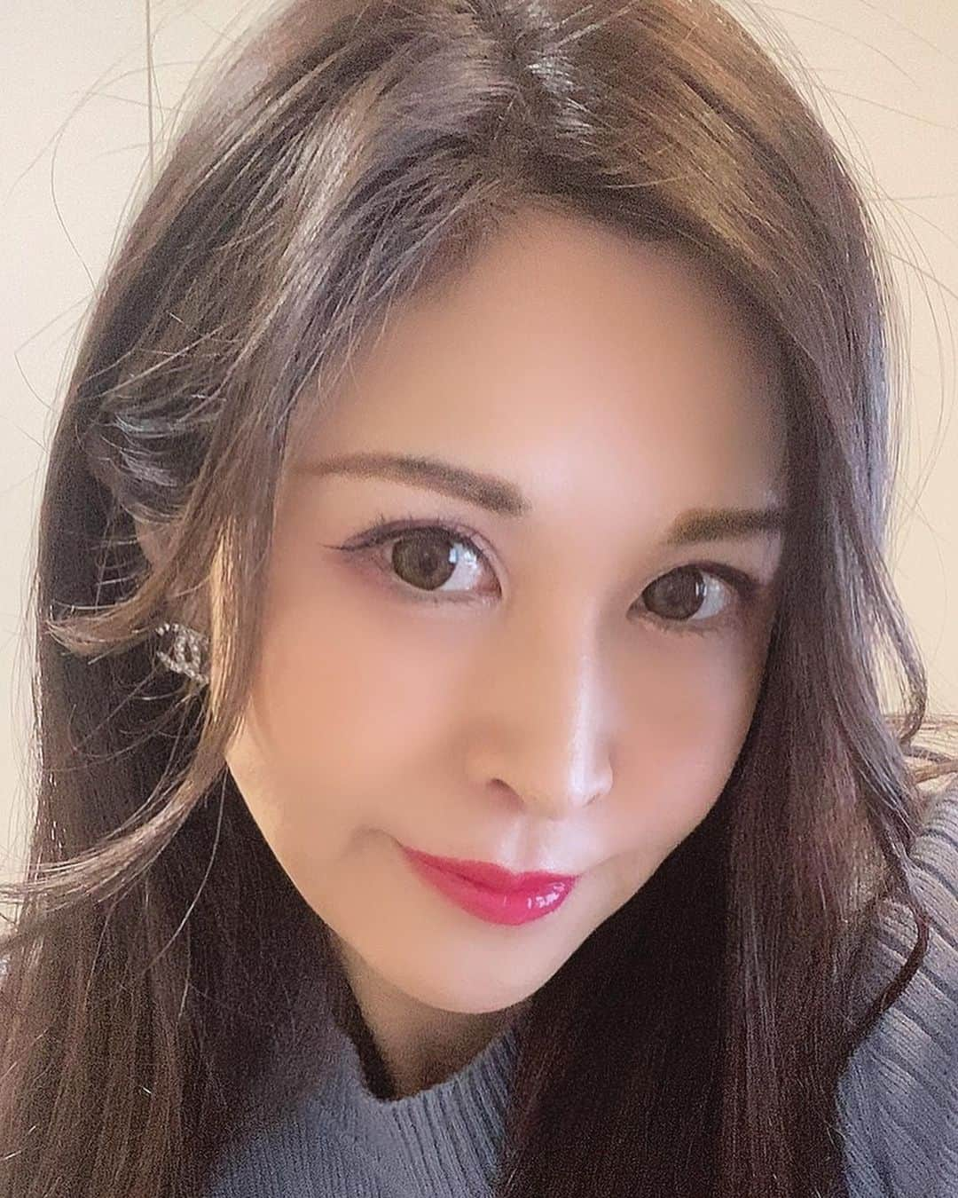 越野矢素子さんのインスタグラム写真 - (越野矢素子Instagram)「まさかのパエリア🥘の写真撮り忘れ🤳 美味しかったのに😭久しぶりに濃い口紅とグロス💄 #テルヌーラ #京都#寺町」1月11日 1時09分 - loversyaso