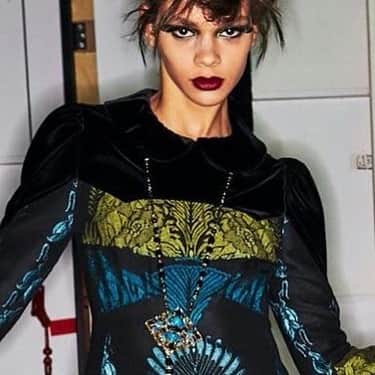 のインスタグラム：「Such an honor to collaborate on your jewelry @annasui Anna Sui we love ❤️ all the memoirs we share and let the good time roll Posted @withregram • @annasui Ready for the week in this #FW20 look. Necklace @ericksonbeamon」