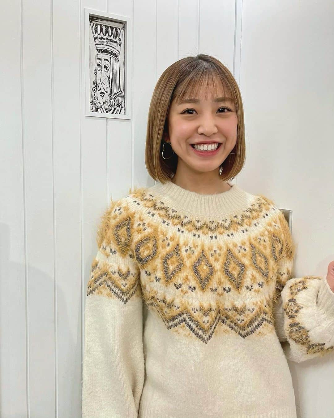 本橋優華のインスタグラム：「初めて"髪質改善トリートメント"をしてもらいました☺︎ ブリーチで傷んだ髪がさらさらに！ 通常のトリートメントよりも施術時間はかかるけれどその分即効性がすごいです🤔✨  このインスタ見たよで50%offなるみたいなので、興味ある方は女子も男子もタグ付けしてるサロンにDMしてみてください☺︎  #髪質改善#髪質改善トリートメント#ヘアケア#美髪#ダメージヘア #haircare#treatment#PR」