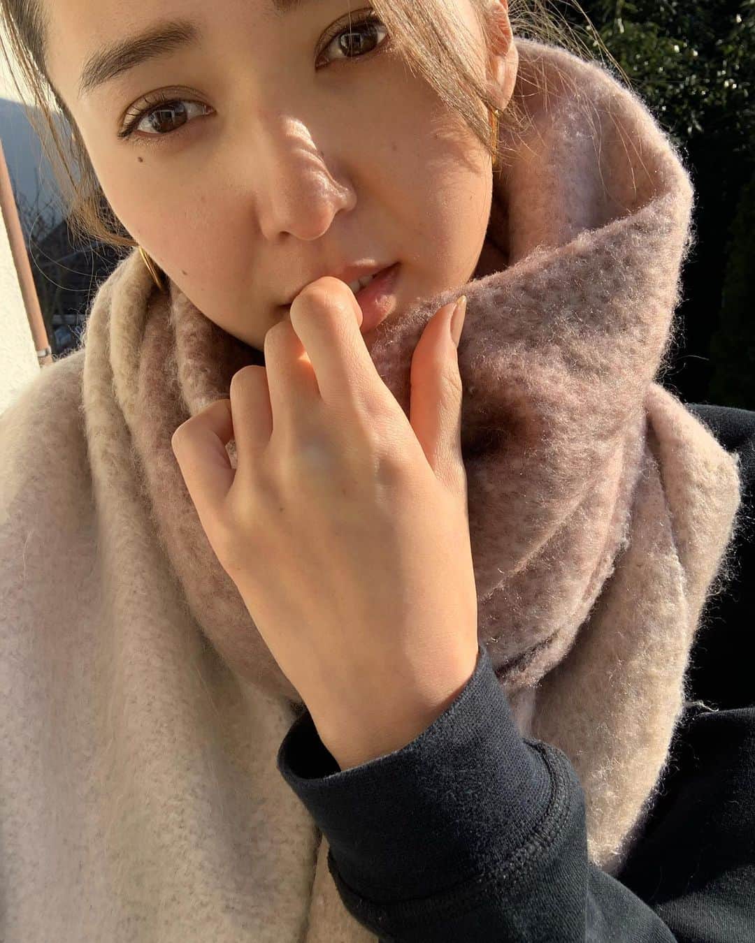 美優さんのインスタグラム写真 - (美優Instagram)「マフラーぐるぐる🌀」1月11日 12時50分 - miyu11_20