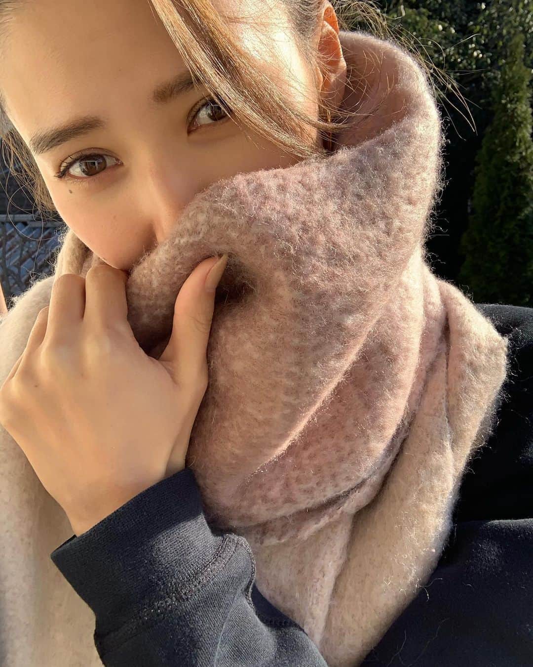 美優さんのインスタグラム写真 - (美優Instagram)「マフラーぐるぐる🌀」1月11日 12時50分 - miyu11_20
