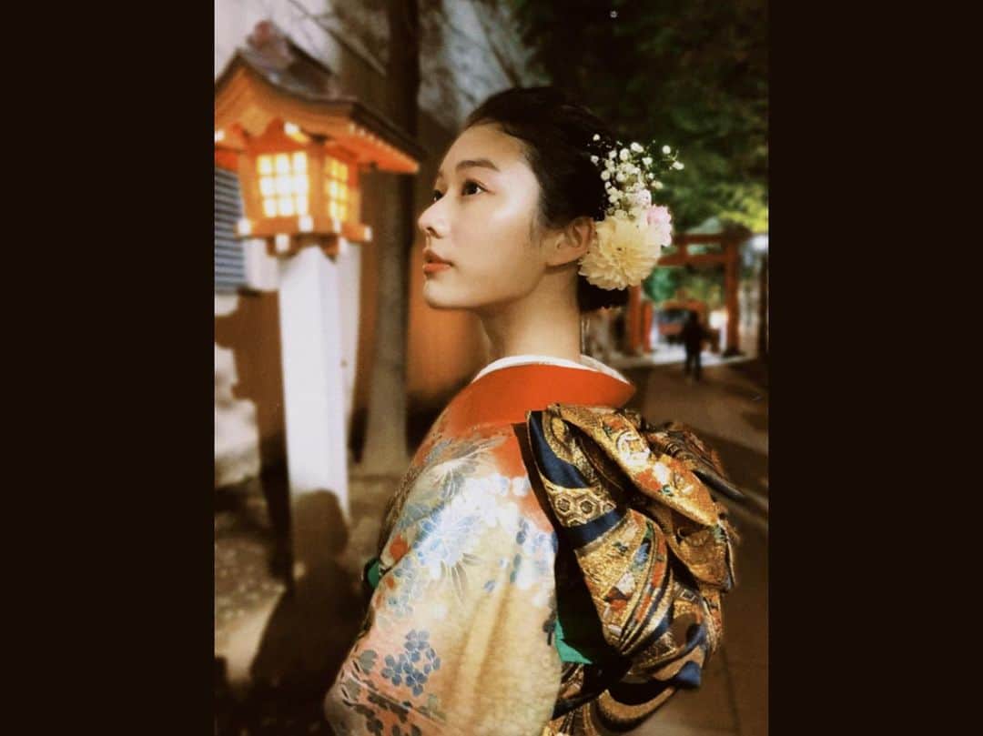 矢崎希菜さんのインスタグラム写真 - (矢崎希菜Instagram)「新成人の皆様、おめでとうございます🌅  私も成人の日を迎えることができました 二十歳までの数ヶ月も全力で。  写真は、少し前に振袖を着た時の👘  Thank you for always supporting me!! I wore a kimono in this picture.  #2021 #成人」1月11日 11時32分 - kinayazaki