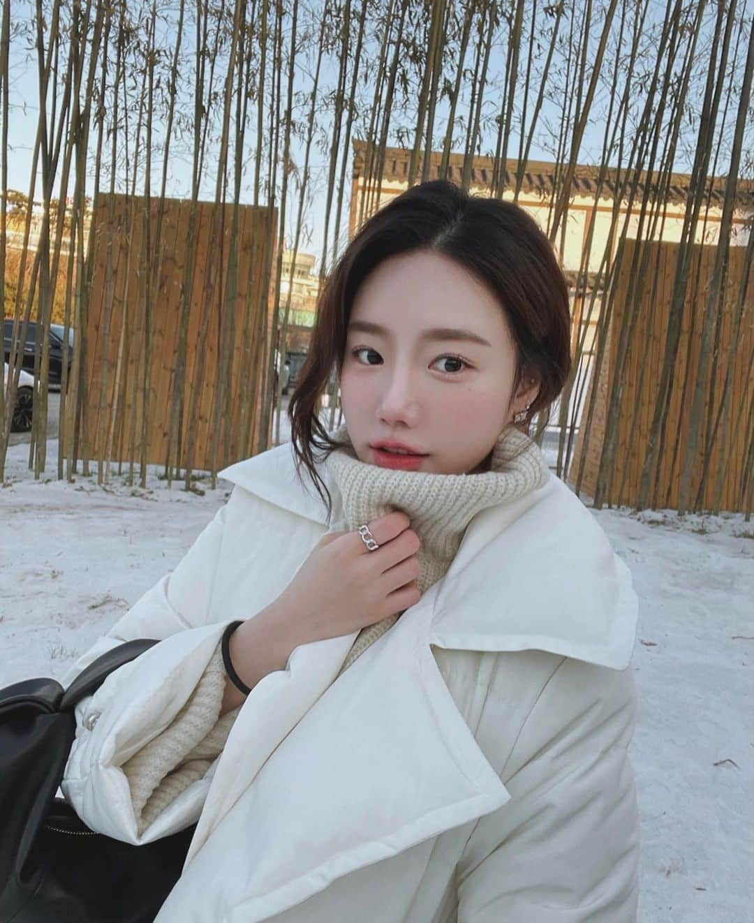 ヨンジョンさんのインスタグラム写真 - (ヨンジョンInstagram)「마치 눈내린거처럼⛄️ #로아누#기장」1月11日 12時17分 - y__eonj