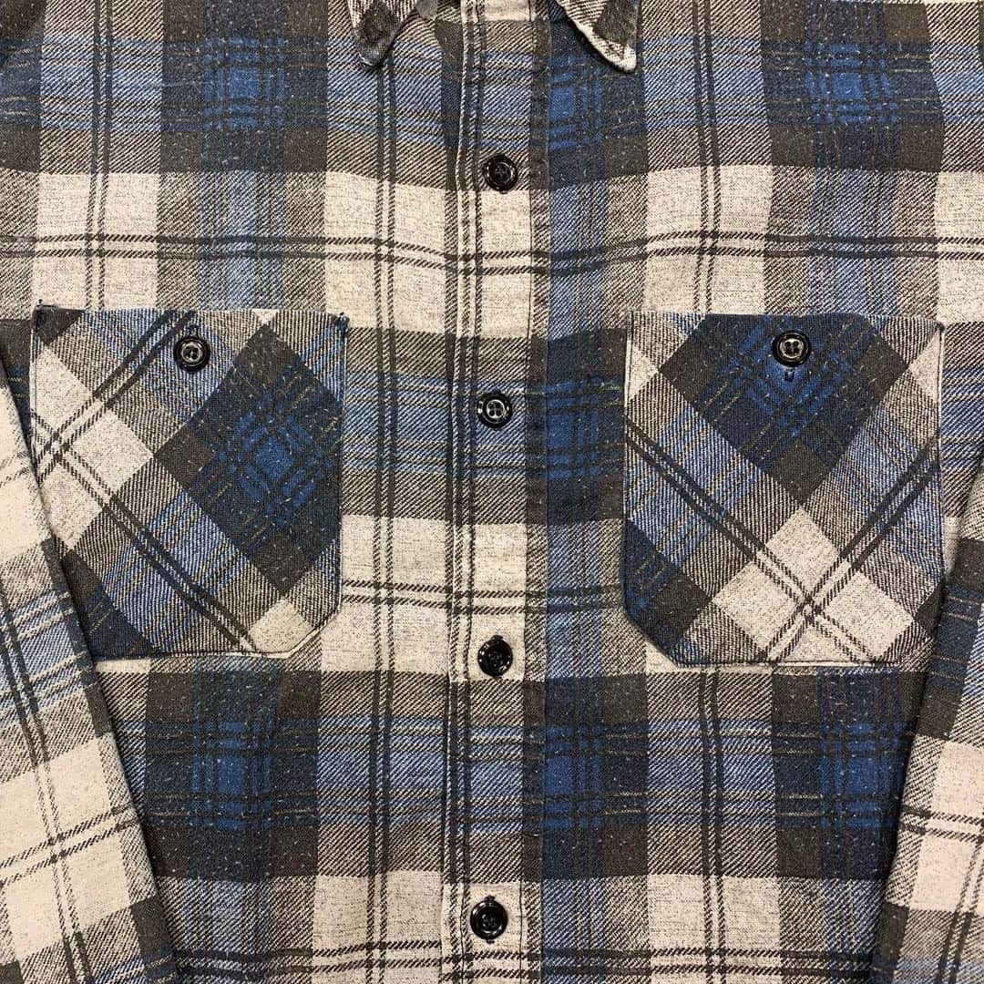 スタンダードカリフォルニアさんのインスタグラム写真 - (スタンダードカリフォルニアInstagram)「「Todays Special」  60s〜 Vintage Sears Flannel shirts  Searsのネルシャツになります。  毛羽立ちが目立ちますが着用に問題ありません。  デニムと合わせたい配色です！  着丈:約82cm 身幅:約56cm 肩幅:約50cm 袖丈:約63cm   ¥6.800+tax  ※お問い合わせはDMで宜しくお願い致します。  ※お問い合わせ頂いた順番に対応させて頂きます。   #standardcalifornia  #スタンダードカリフォルニア #sears #60s  #シアーズ##vintagedickies #flannelshirt #ネルシャツ #vintage #古着 #fashion #ファッション #todaysspecial」1月11日 12時23分 - standardcalifornia