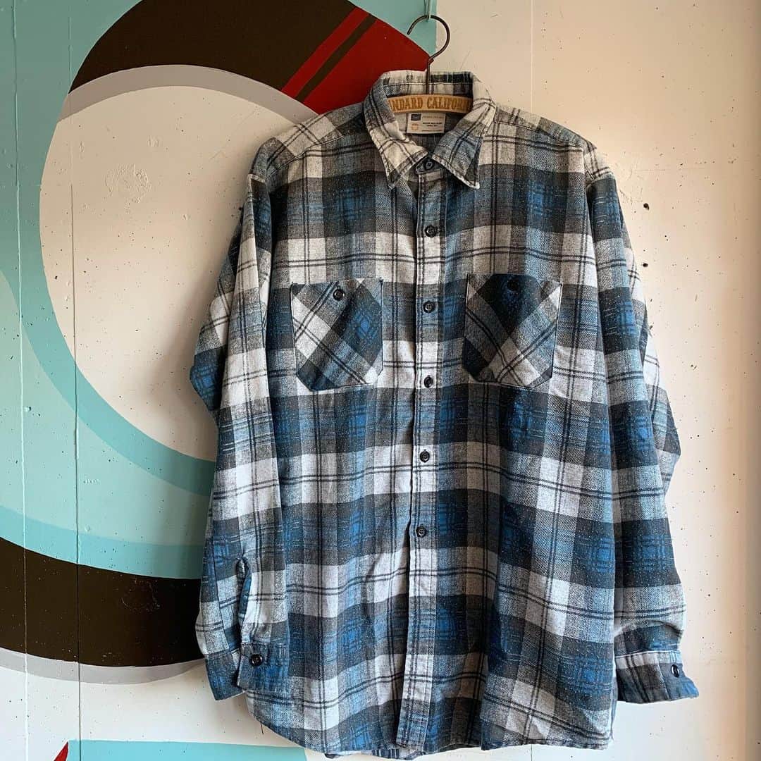 スタンダードカリフォルニアさんのインスタグラム写真 - (スタンダードカリフォルニアInstagram)「「Todays Special」  60s〜 Vintage Sears Flannel shirts  Searsのネルシャツになります。  毛羽立ちが目立ちますが着用に問題ありません。  デニムと合わせたい配色です！  着丈:約82cm 身幅:約56cm 肩幅:約50cm 袖丈:約63cm   ¥6.800+tax  ※お問い合わせはDMで宜しくお願い致します。  ※お問い合わせ頂いた順番に対応させて頂きます。   #standardcalifornia  #スタンダードカリフォルニア #sears #60s  #シアーズ##vintagedickies #flannelshirt #ネルシャツ #vintage #古着 #fashion #ファッション #todaysspecial」1月11日 12時23分 - standardcalifornia