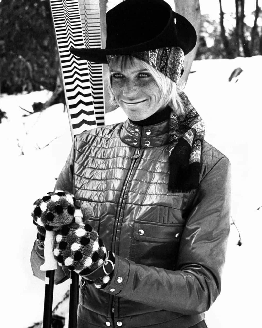 Vogue Parisさんのインスタグラム写真 - (Vogue ParisInstagram)「Veruschka does Sixties snow chic in Falls Creek, Australia in 1969」1月11日 4時08分 - voguefrance