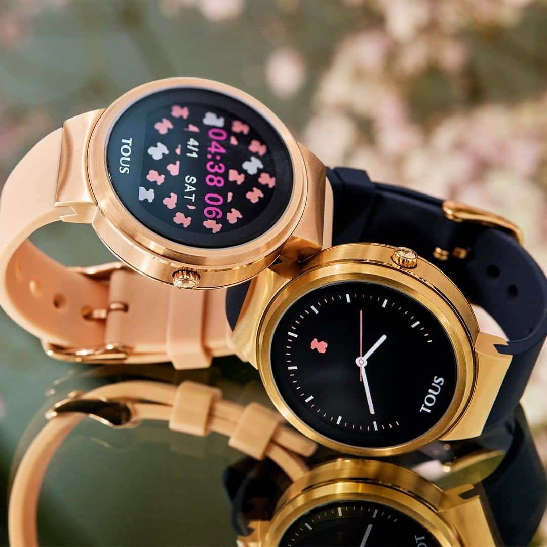 トウスさんのインスタグラム写真 - (トウスInstagram)「The new Rond Touch watches have arrived! The perfect combination of elegance, innovation, design and technology on your wrist. Which will you choose? #StayTender #TOUSJewelry #TOUSLovers」1月11日 4時54分 - tousjewelry