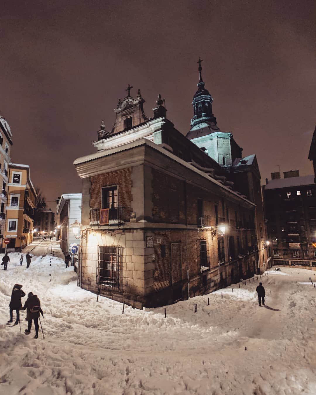 のインスタグラム：「Winter wonderland ❄️ #Madrid」
