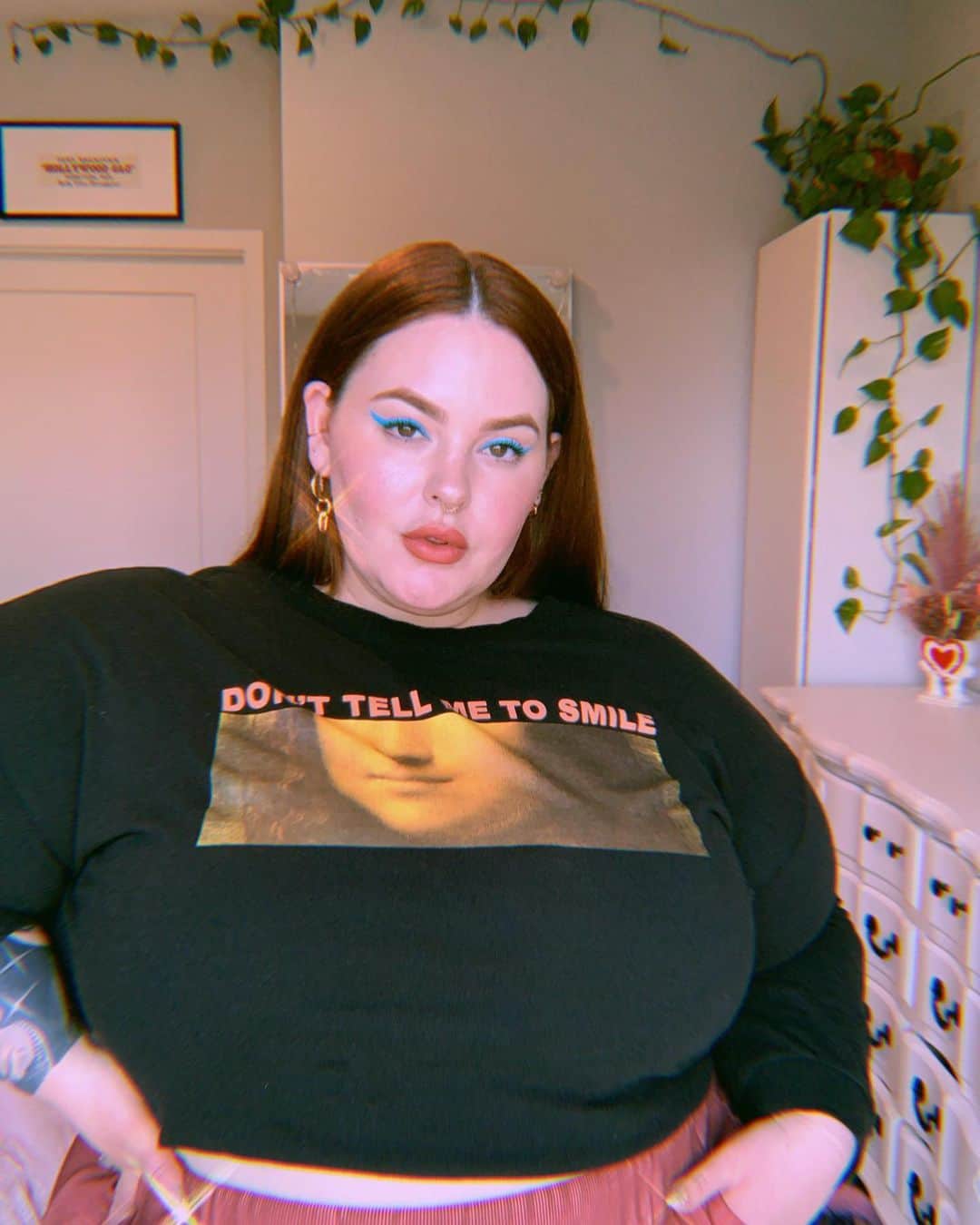 のインスタグラム：「Haven’t felt this cute in a min mixed in with “why am I even trying to date in 2021” photodump 🤗😅」