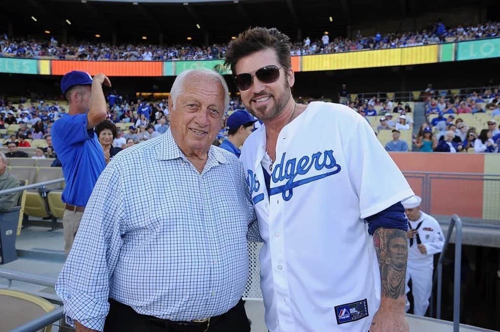 ビリー・レイ・サイラスのインスタグラム：「It was a true honor to know you my friend… Forever bleeding Dodger Blue. RIP #TommyLasorda」